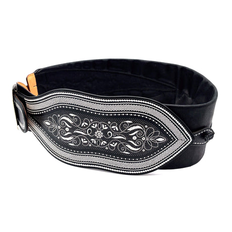 Bayerischer Ranzen nach Maß mit echter Federkielstickerei
