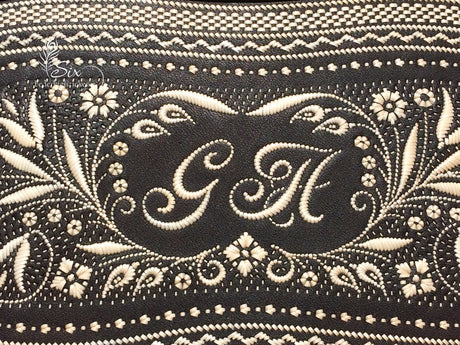 Federkielranzen mit Initialen & Blumenmuster + Schnee