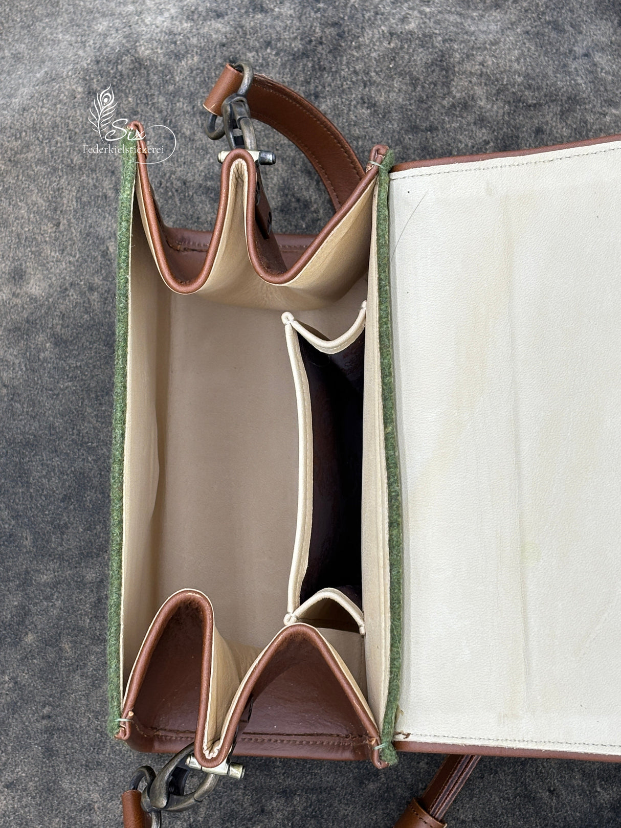 Exklusive Dirndl-Handtasche mit Notenschlüssel