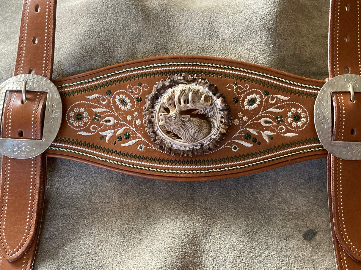 Handgefertigte Hosenträger mit Hirschhornrosette