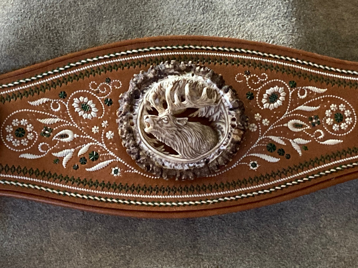Handgefertigte Hosenträger mit Hirschhornrosette