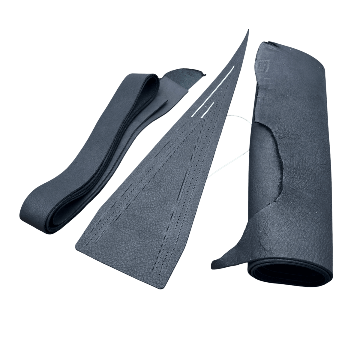 Vorbereitete Lederteile mit Ranzenschlauch und Ranzenspitz zum eigenen Ranzen selber sticken und fertigstellen.