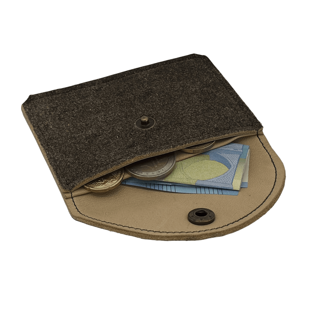 Kleine Wander-Geldbörse aus Hirschleder für Wanderungen und Bergtouren mit Platz für Karte und Bargeld.